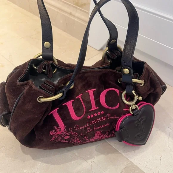Juicy Couture Vintage Black and Pink Shoulder Bag - Picture 4 of 4